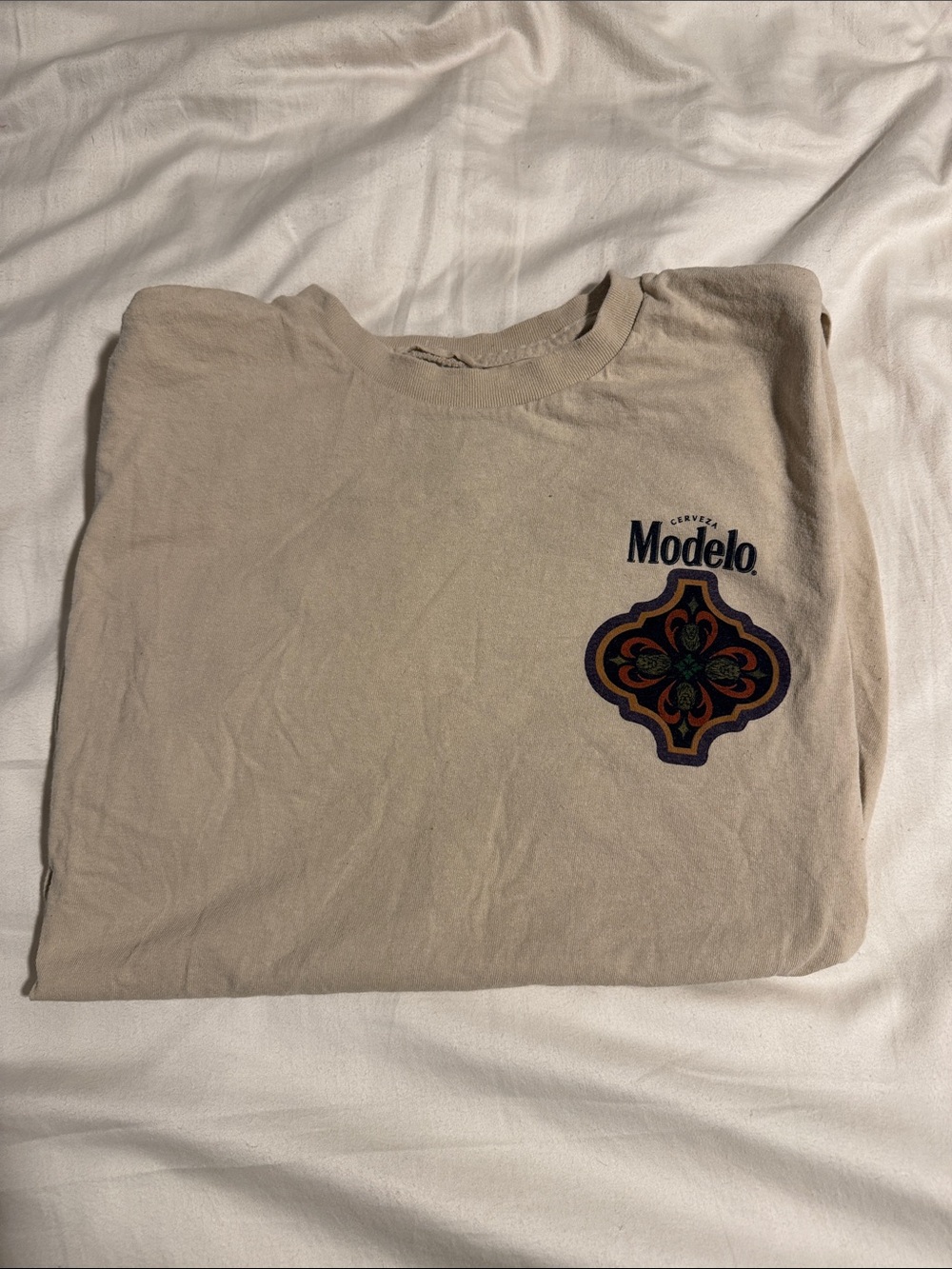 Modelo Cinco de Mayo tee size L